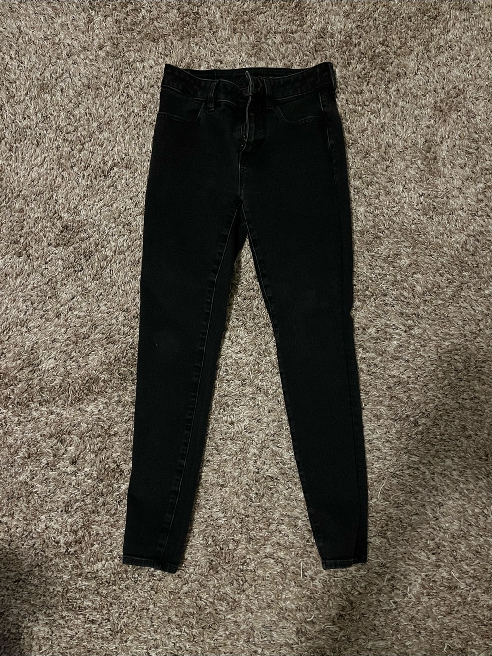 American Eagle Hi-Rise Jegging in black, size 2 short